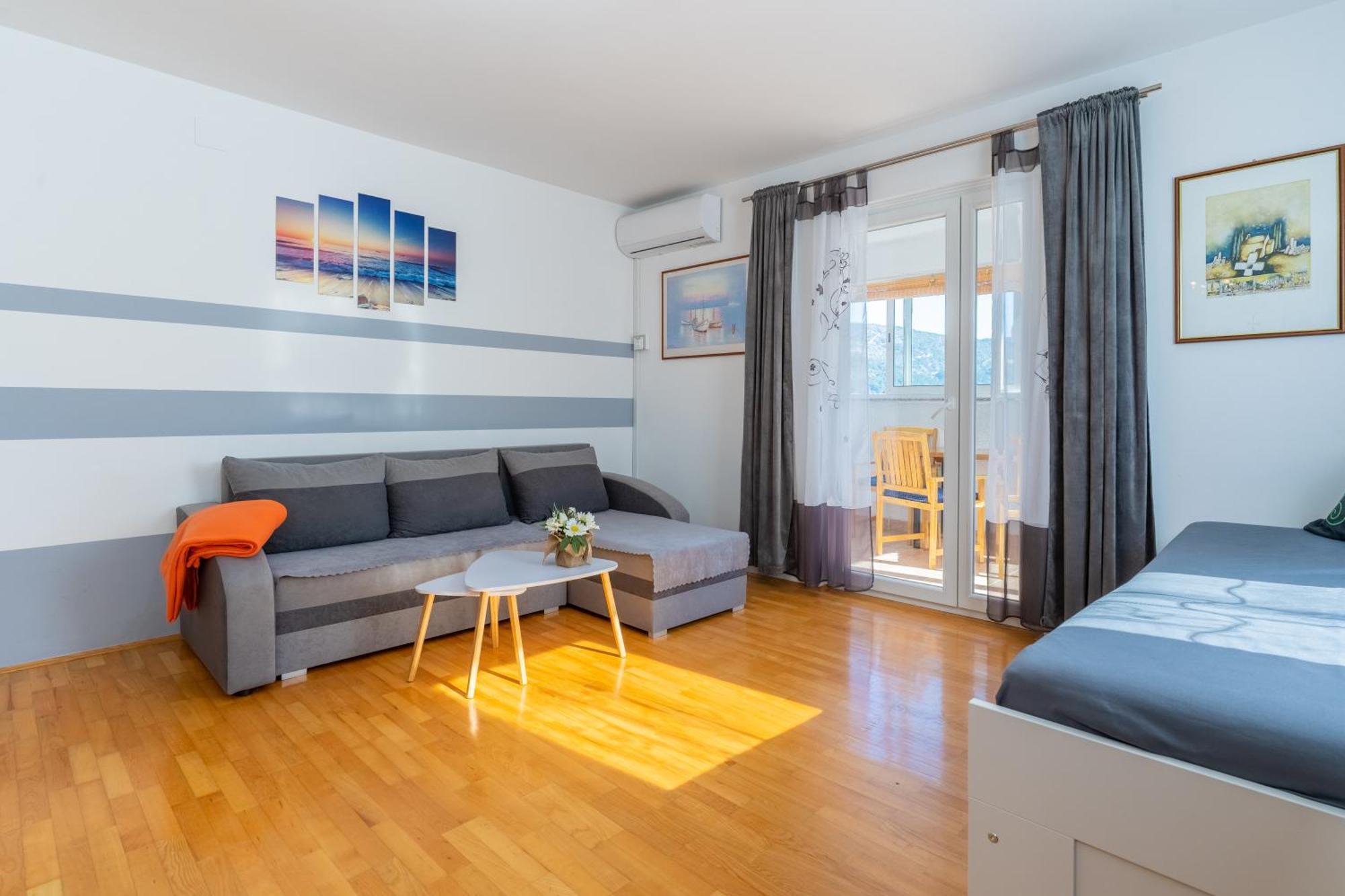 Apartment Kristian Cres Exterior photo